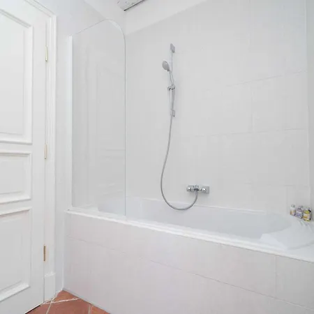Secret - Two Bedroom With View